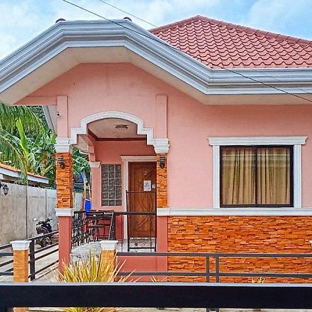 Kojie Guest House Moalboal Bagian luar foto