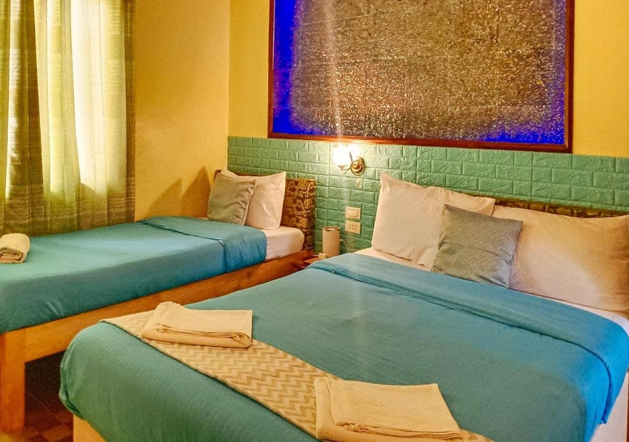 Kojie Guest House Moalboal Bagian luar foto