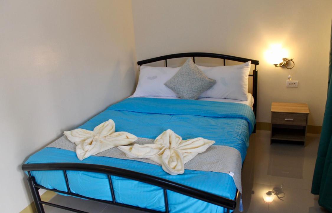 Kojie Guest House Moalboal Bagian luar foto
