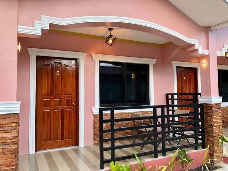 Kojie Guest House Moalboal Bagian luar foto